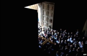 good friday - via http://news.bbc.co.uk/1/hi/in_pictures/7994131.stm